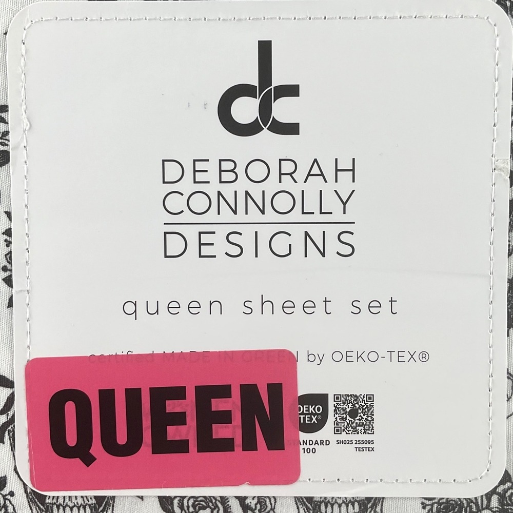 Deborah Connolly Designs Queen Sheet Set Skull Bat Floral Gothic Black White NEW - Picture 5 of 5